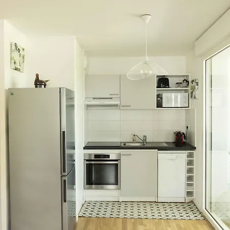 Appartement Queyries -2 Parking Ascenseur Balcon Rive Droite Bordeaux